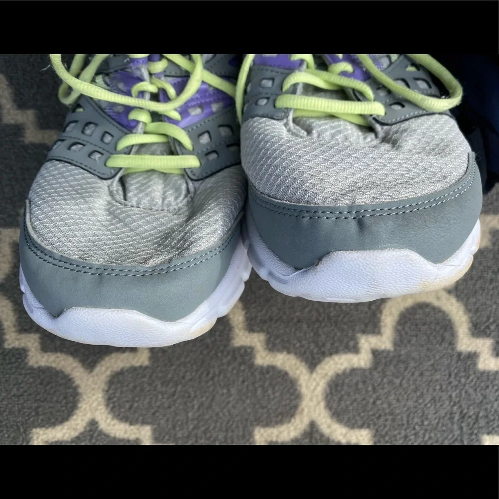 Grey Reeboks - Picture 2 of 7
